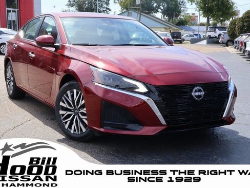 New 2025 Nissan Altima 2.5 SV w/ SV Premium Package image 1