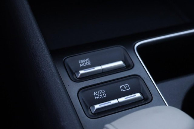 Used 2025 Hyundai Sonata SEL FWD image 19