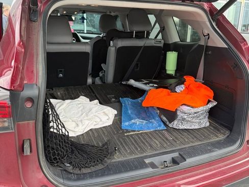 Used 2021 Toyota Highlander Limited image 33