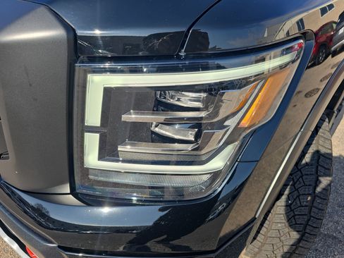 Used 2023 Nissan Titan PRO-4X w/ Pro-4x Convenience Package image 34