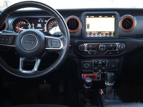 Used 2023 Jeep Gladiator Mojave w/ Trailer Tow Package image 18