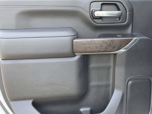 Used 2022 GMC Sierra 3500 Denali w/ Denali Ultimate Package AWD/4WD image 9