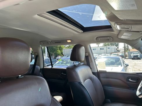 Used 2024 INFINITI QX80 Premium Select w/ Cargo Package AWD/4WD image 18