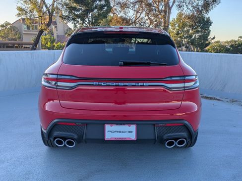 New 2026 Porsche Macan image 10
