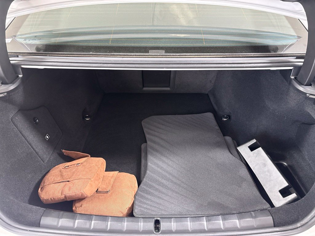 Certified 2024 BMW i7 eDrive50 RWD image 33