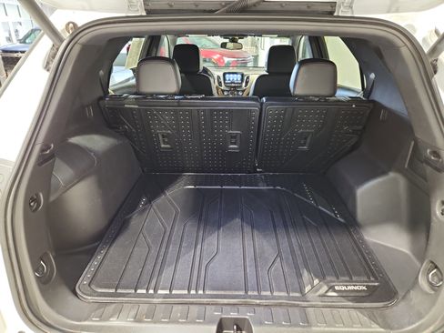 Used 2023 Chevrolet Equinox Premier AWD/4WD image 20