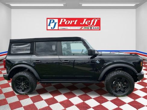 Used 2022 Ford Bronco Black Diamond AWD/4WD image 3