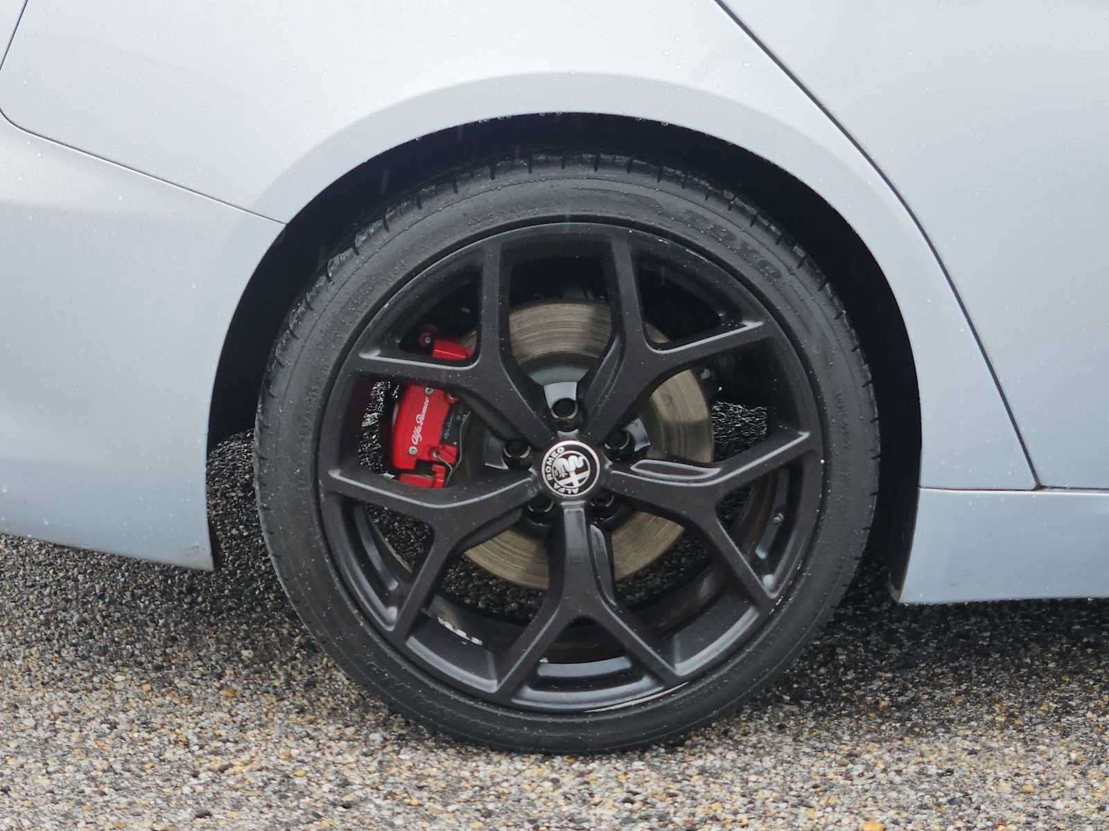 Used 2020 Alfa Romeo Giulia Ti Sport RWD image 13