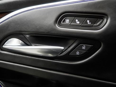 Used 2022 Cadillac Escalade ESV Sport Platinum w/ LPO, ONYX Package image 55