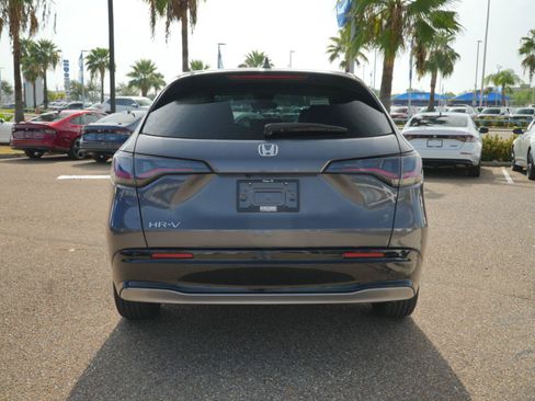 Used 2025 Honda HR-V EX-L image 6