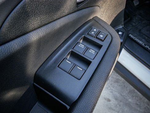 Certified 2024 Honda Ridgeline RTL image 15