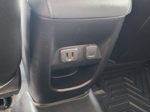 Used 2019 Chevrolet Colorado Z71 RWD image 29