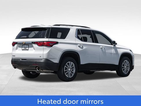 Used 2023 Chevrolet Traverse LT FWD image 7