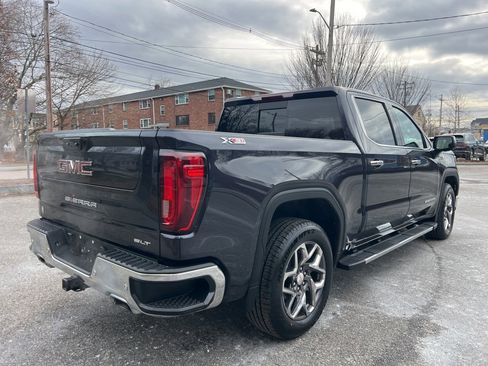 Used 2022 GMC Sierra 1500 SLT w/ SLT Premium Plus Package image 5