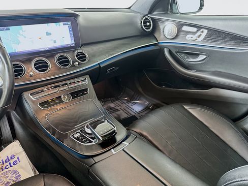Used 2020 Mercedes-Benz E 450 4MATIC Sedan image 24
