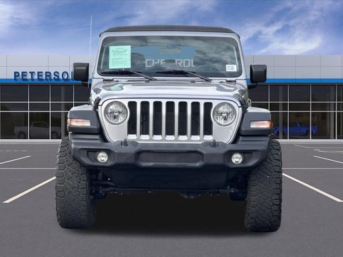 Used 2019 Jeep Wrangler Unlimited Sport S AWD/4WD image 9