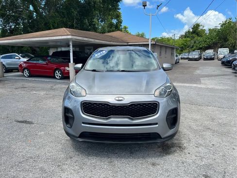 Used 2019 Kia Sportage LX FWD image 2