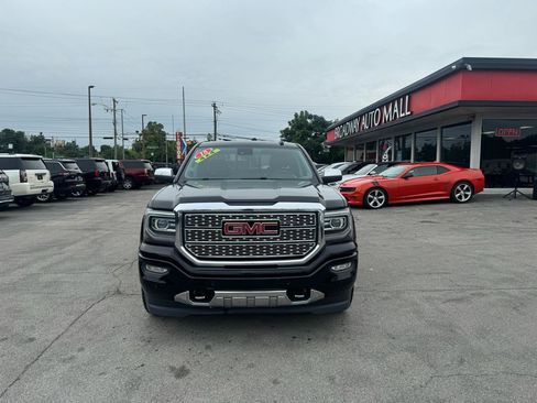 Used 2018 GMC Sierra 1500 Denali w/ Denali Ultimate Package AWD/4WD image 8