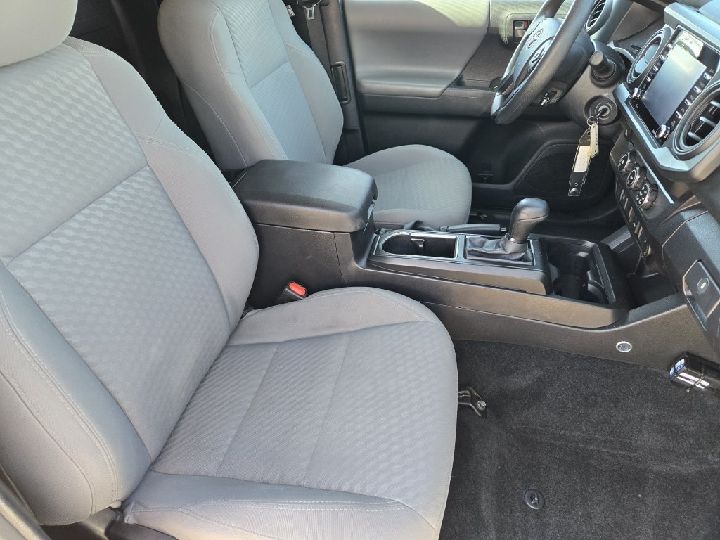 Used 2022 Toyota Tacoma SR RWD image 14