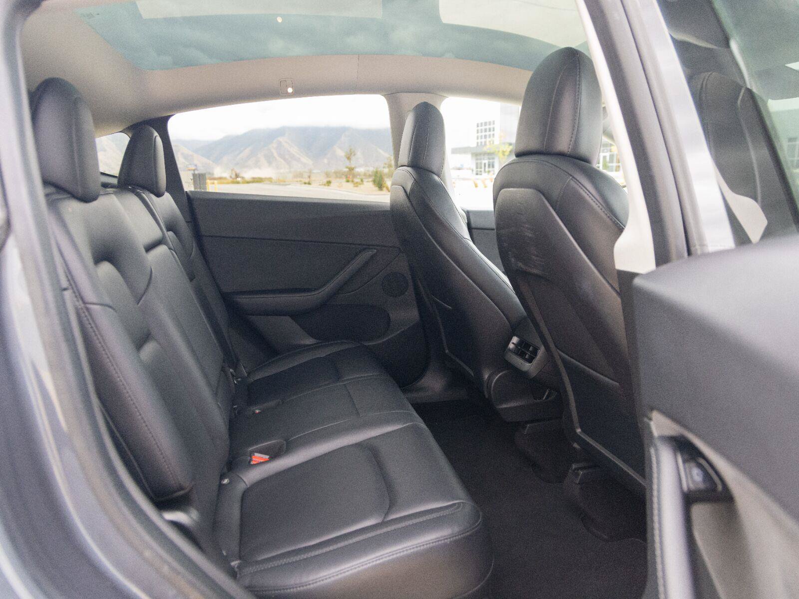 Used 2020 Tesla Model Y Long Range AWD/4WD image 27