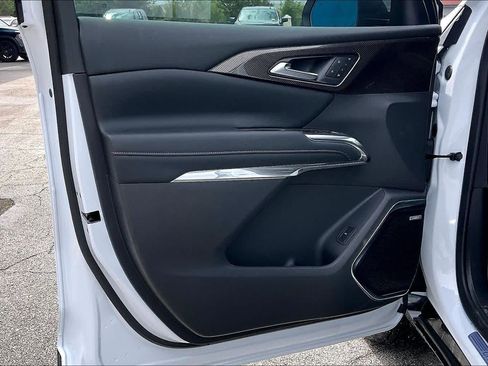 New 2026 Chevrolet Traverse High Country w/ LPO, Floor Liner Package FWD image 10