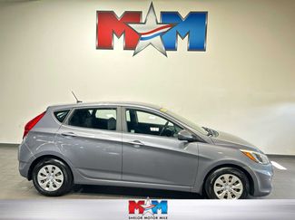 Used 2017 Hyundai Accent SE FWD video 1