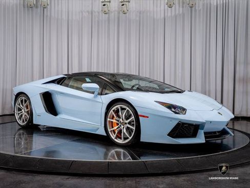 Used 2015 Lamborghini Aventador LP 700-4 AWD/4WD image 46