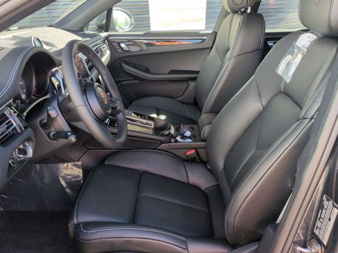 New 2026 Porsche Macan S image 5