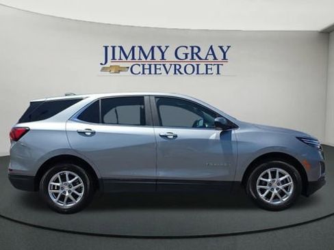 Used 2023 Chevrolet Equinox LT FWD image 6