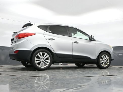 Used 2011 Hyundai Tucson Limited w/ Premium Pkg 3 FWD image 37