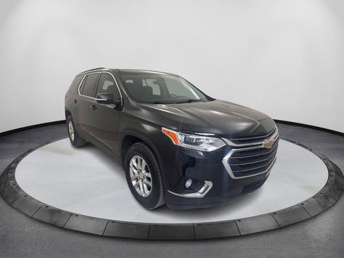 Used 2019 Chevrolet Traverse LT FWD image 3