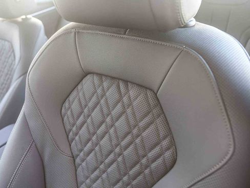 Certified 2023 BMW 530e w/ M Sport Package image 22