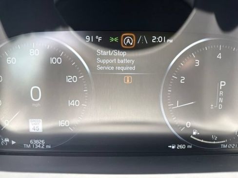 Used 2021 Volvo XC60 T5 Inscription w/ Protection Package FWD image 5
