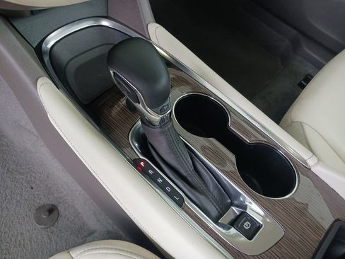 Used 2024 Chevrolet Malibu LT FWD image 34
