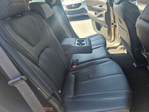 Used 2023 INFINITI QX60 Luxe w/ Cargo Package image 17