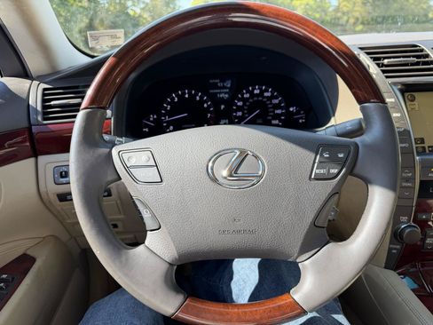 Used 2007 Lexus LS 460 RWD image 14