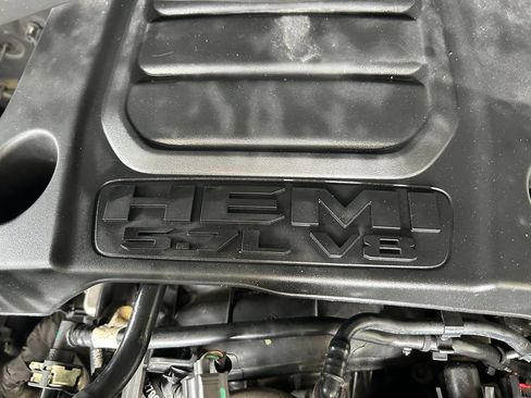 Used 2019 RAM 1500 Big Horn RWD image 12