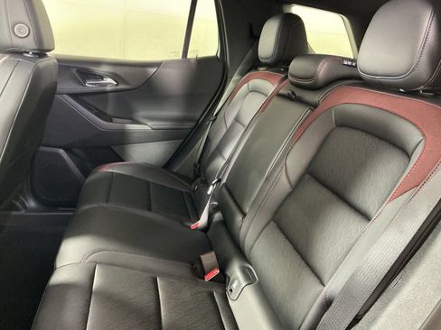 New 2026 Chevrolet Equinox RS w/ Convenience Package III AWD/4WD image 8