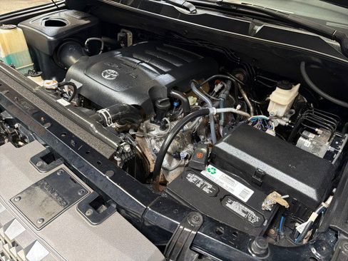 Used 2019 Toyota Tundra SR5 w/ SR5 Upgrade Package image 78