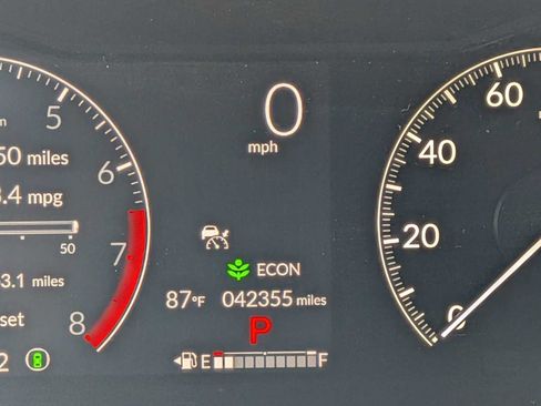 Used 2025 Honda Pilot EX-L image 29