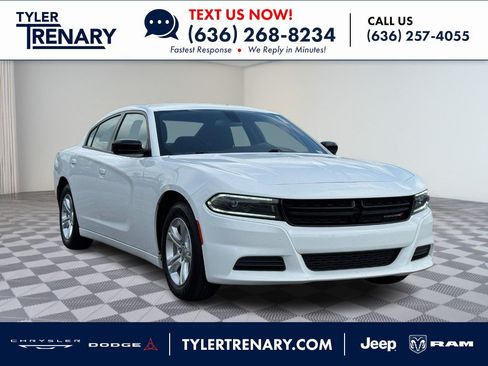 Used 2023 Dodge Charger SXT RWD image 1