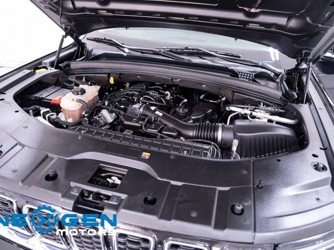 Used 2022 Jeep Grand Cherokee Limited image 50