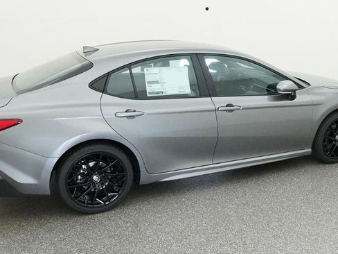 New 2026 Toyota Camry SE FWD image 10