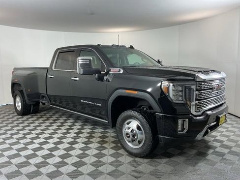 Used 2021 GMC Sierra 3500 Denali w/ Denali Ultimate Package image 3
