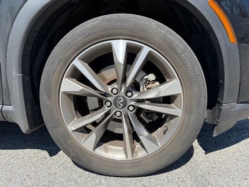 Certified 2023 INFINITI QX60 Luxe w/ Performance Audio Package image 23