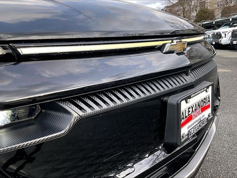 Used 2024 Chevrolet Equinox EV LT image 27