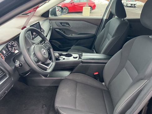 Certified 2023 Nissan Rogue S image 4