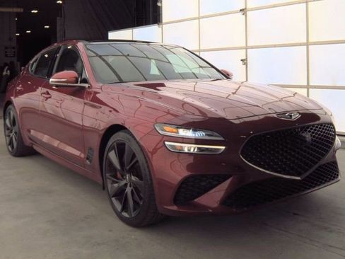 Used 2022 Genesis G70 3.3T image 1
