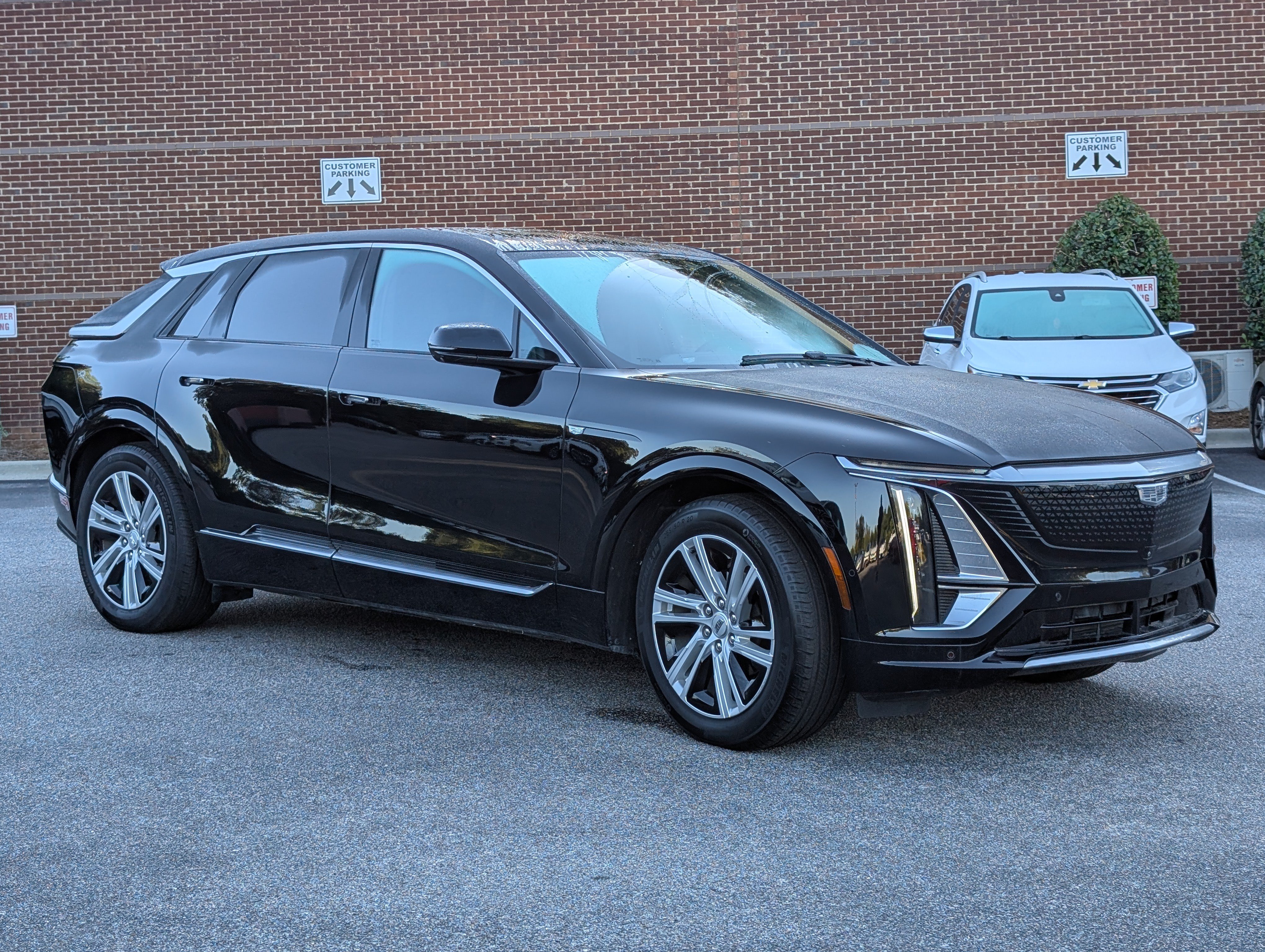 Used 2024 Cadillac Lyriq Tech w/ Driver Assist Package RWD image 11