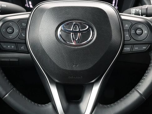 Used 2026 Toyota Corolla SE FWD image 17